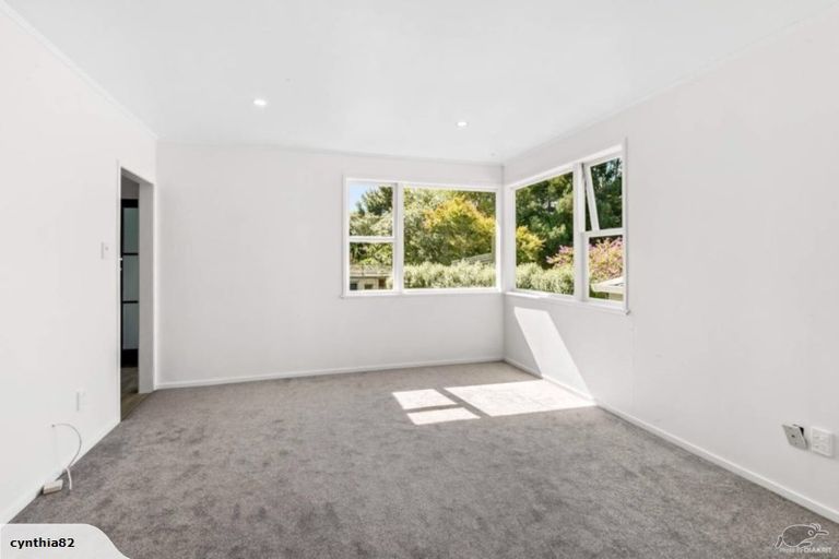 Photo of property in 56 Vandeleur Avenue, Birkdale, Auckland, 0626