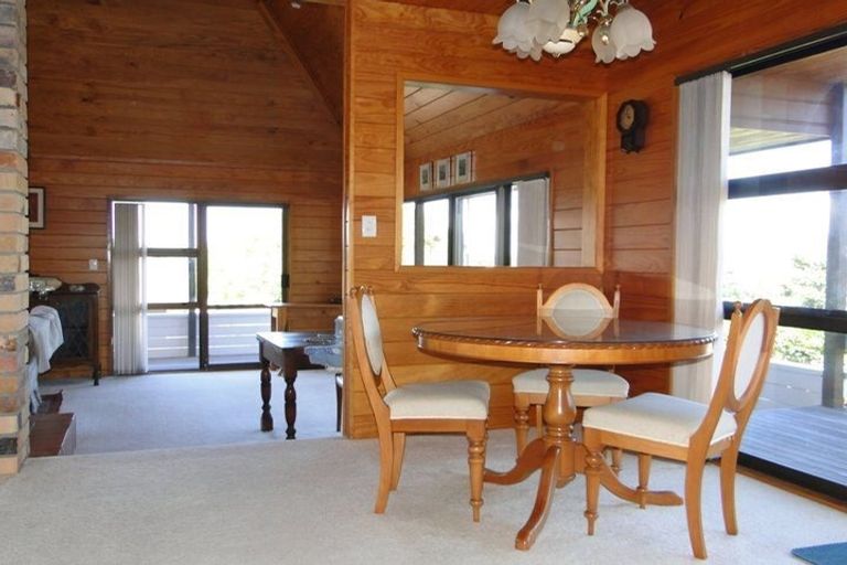 Photo of property in 7 Venus Place, Half Moon Bay, Auckland, 2012