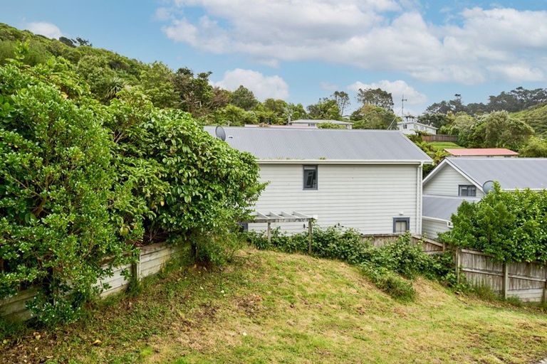 Photo of property in 23 Hollies Crescent, Johnsonville, Wellington, 6037