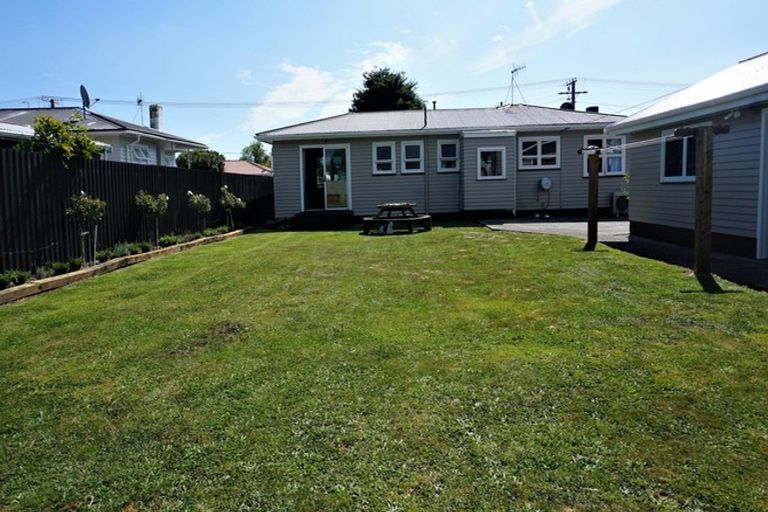 Photo of property in 24 Ferguson Street, Levin, 5510