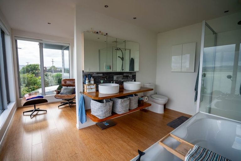 Photo of property in 1 Munro Street, Onerahi, Whangarei, 0110