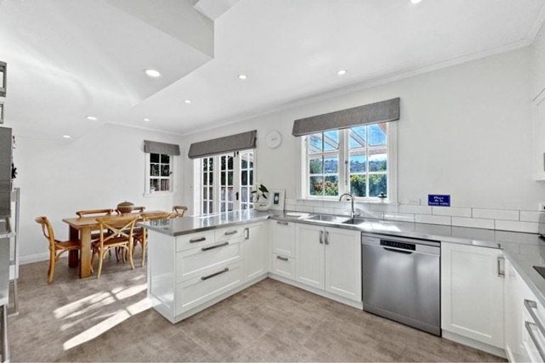 Photo of property in 12 Ravi Street, Khandallah, Wellington, 6035