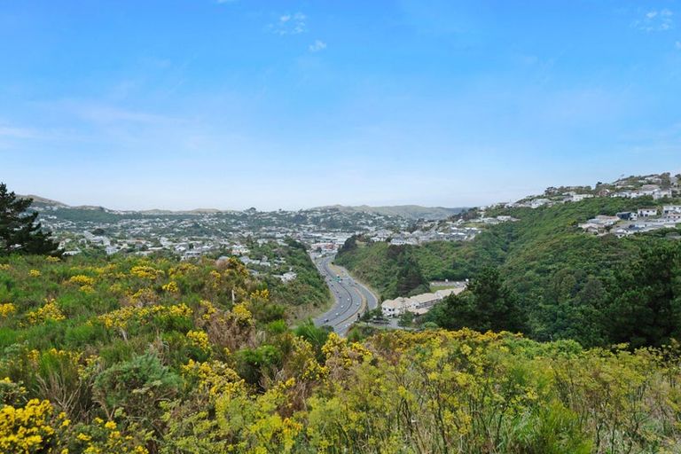 Photo of property in 54 Spenmoor Street, Newlands, Wellington, 6037