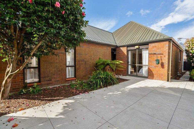 Photo of property in 14a Cricklewood Place, Avonhead, Christchurch, 8042