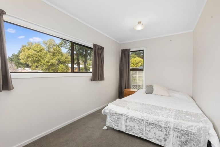 Photo of property in 7 Fenchurch Grove, Stokes Valley, Lower Hutt, 5019