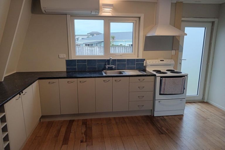 Photo of property in 74 Kahukura Avenue, Waitarere Beach, Levin, 5510