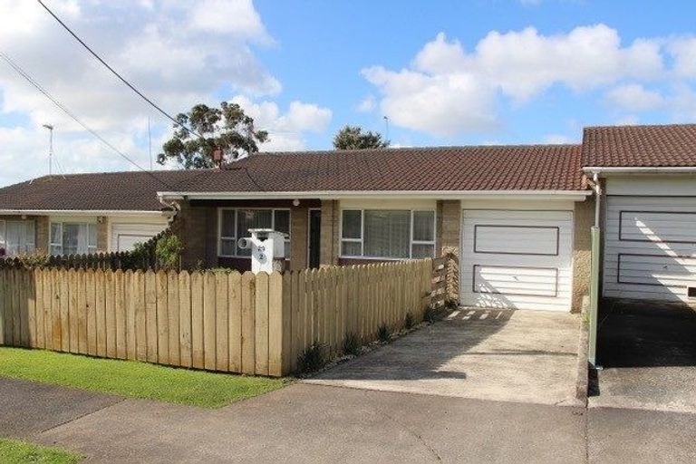 Photo of property in 2/29 Nikau Street, New Lynn, Auckland, 0600