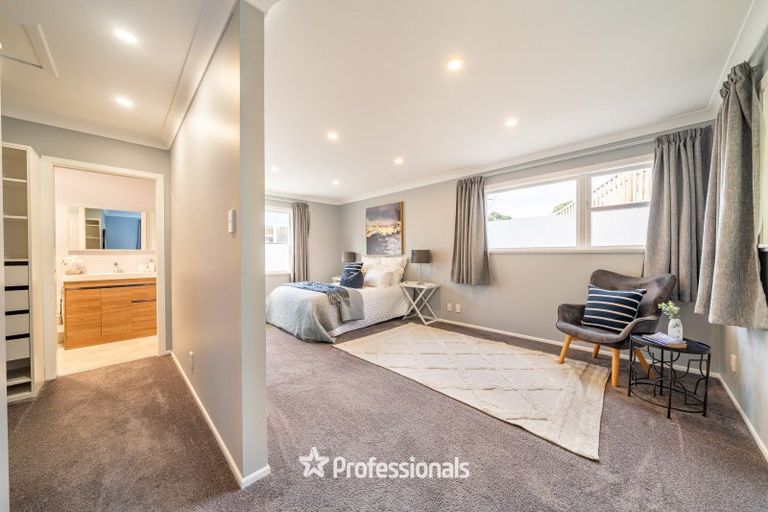 Photo of property in 108 Normandale Road, Normandale, Lower Hutt, 5010