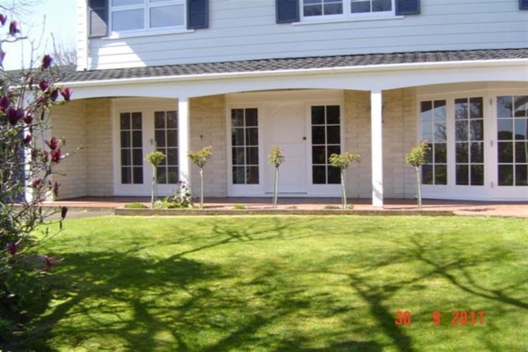 Photo of property in 76a Mangorei Road, Strandon, New Plymouth, 4312