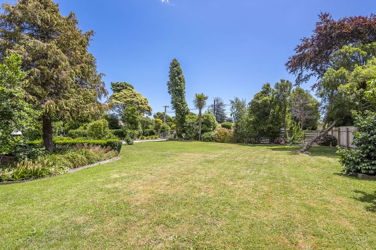 Photo of property in 3-9 Seddon Street, Waikanae, 5036
