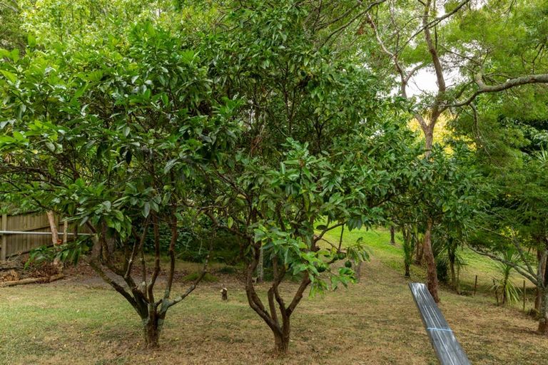 Photo of property in 40 Gledstane Road, Stanmore Bay, Whangaparaoa, 0932