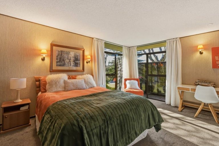 Photo of property in 2 Exeter Place, Tihiotonga, Rotorua, 3015