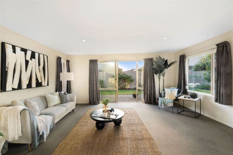 Photo of property in 7 Hamlet Lane, Heathcote Valley, Christchurch, 8022