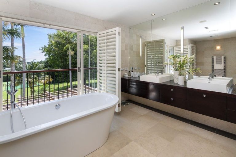 Photo of property in 13 Acmena Lane, Pakuranga, Auckland, 2010