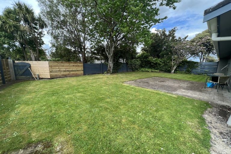 Photo of property in 32a Dunk Place, Milson, Palmerston North, 4414