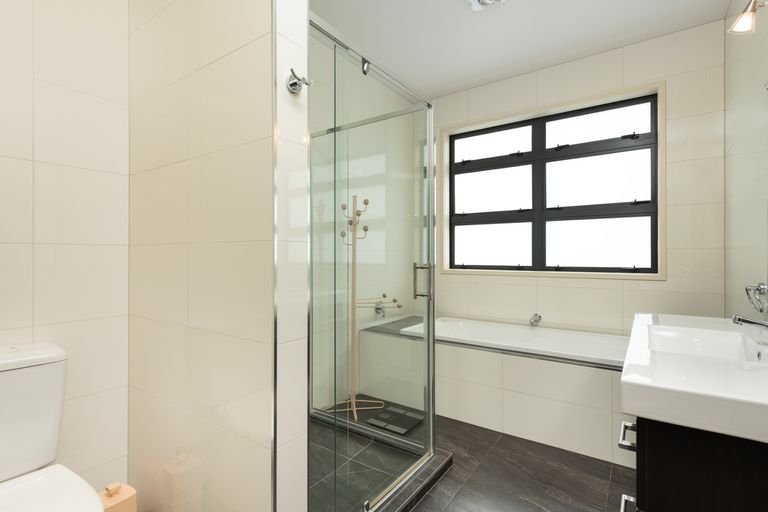 Photo of property in 6 Ella Place, Grandview Heights, Hamilton, 3200