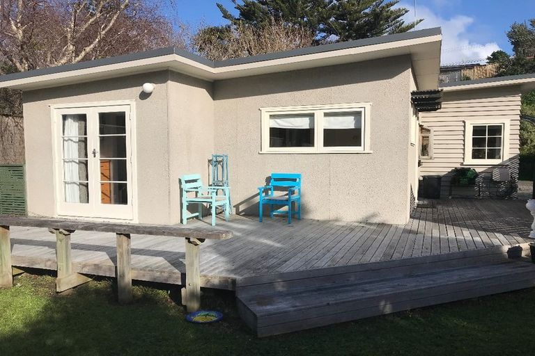 Photo of property in 84 Matatua Road, Raumati Beach, Paraparaumu, 5032