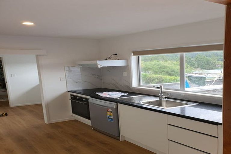 Photo of property in 65 Konini Road, Titirangi, Auckland, 0604