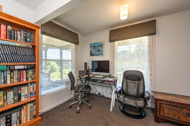 Photo of property in 10 Prebble Grove, Naenae, Lower Hutt, 5011