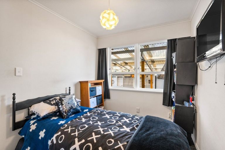 Photo of property in 2/34 Maclean Street, Wallaceville, Upper Hutt, 5018