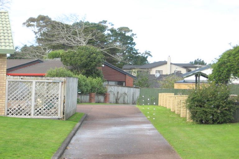 Photo of property in 5 Gairloch Place, Wattle Downs, Auckland, 2103