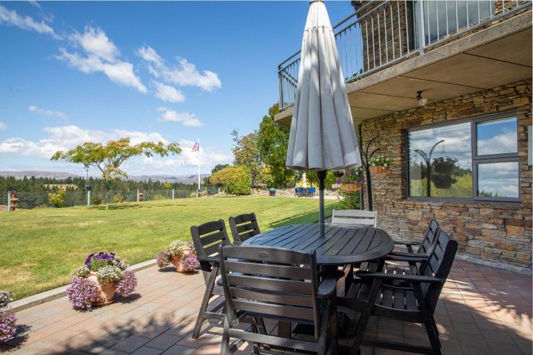 Photo of property in 233 Letts Gully Road, Letts Gully, Alexandra, 9393