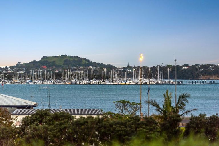 Photo of property in 1 Milton Road, Northcote Point, Auckland, 0627