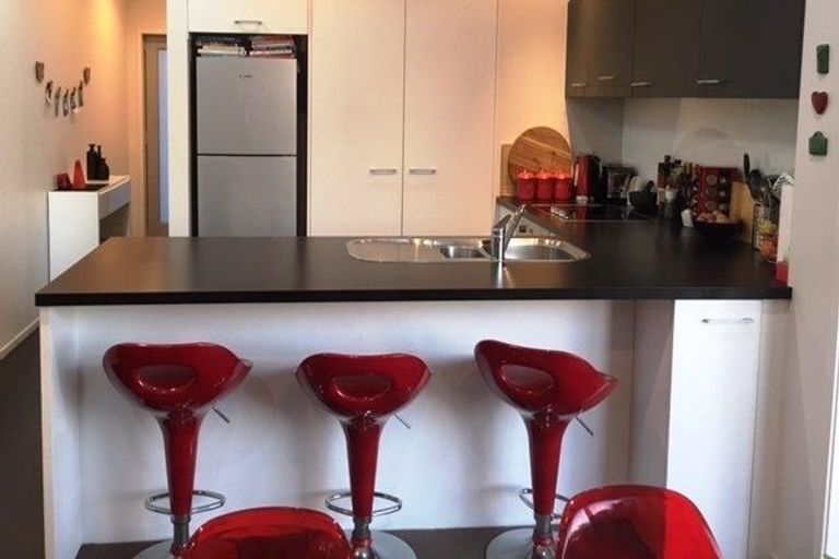 Photo of property in 32 Norcross Avenue, Henderson, Auckland, 0612