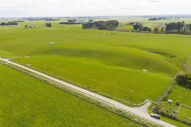 Photo of property in 73 Brightwell Road, Marton, 4894