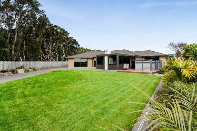 Photo of property in 25b Dolphin Parade, Bell Block, New Plymouth, 4312