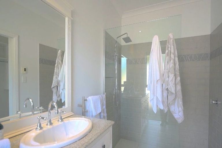 Photo of property in 59 Spur Road, Stillwater, Silverdale, 0993