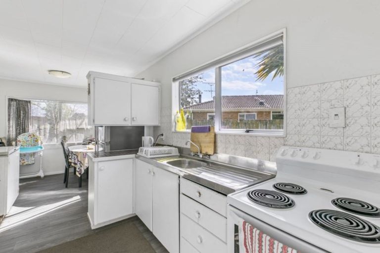 Photo of property in 4 Chantal Place, Red Hill, Papakura, 2110