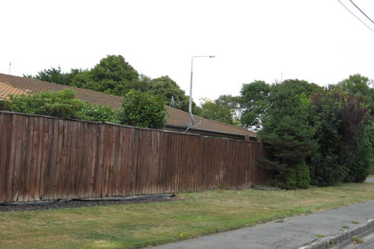 Photo of property in 35 Bowen Street, Upper Riccarton, Christchurch, 8041