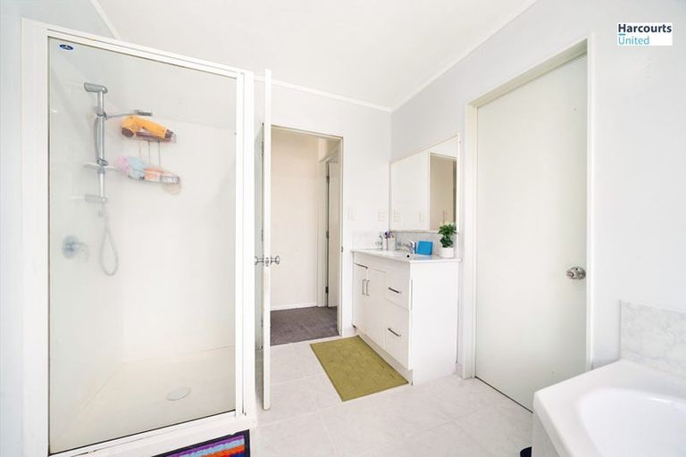 Photo of property in 98 Chapel Road, Flat Bush, Auckland, 2019
