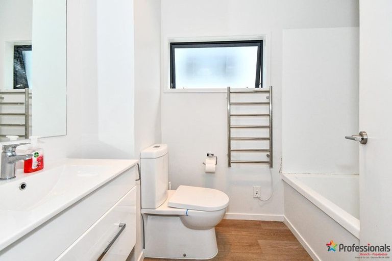 Photo of property in 78a Opaheke Road, Opaheke, Papakura, 2113