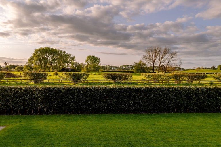 Photo of property in 32 Helen June Avenue, Flagstaff, Hamilton, 3210