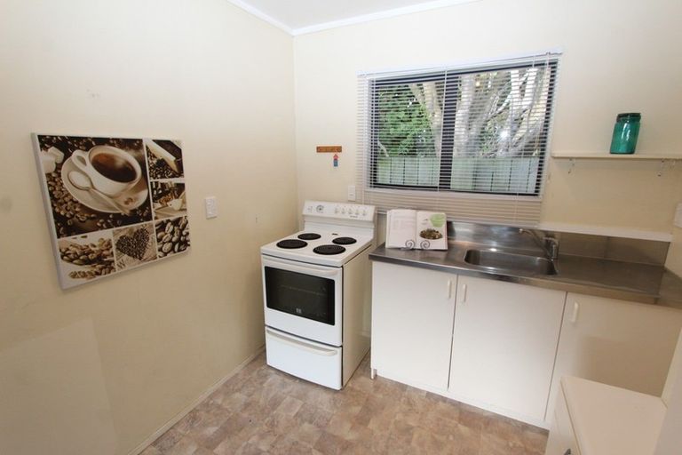 Photo of property in 6a North Street, Tawa, Wellington, 5028