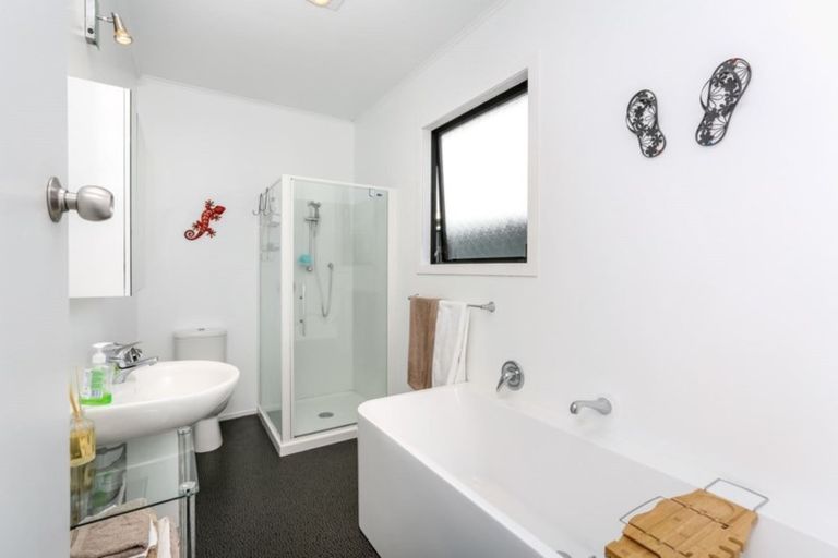 Photo of property in 482b Saint Aubyn Street, Moturoa, New Plymouth, 4310