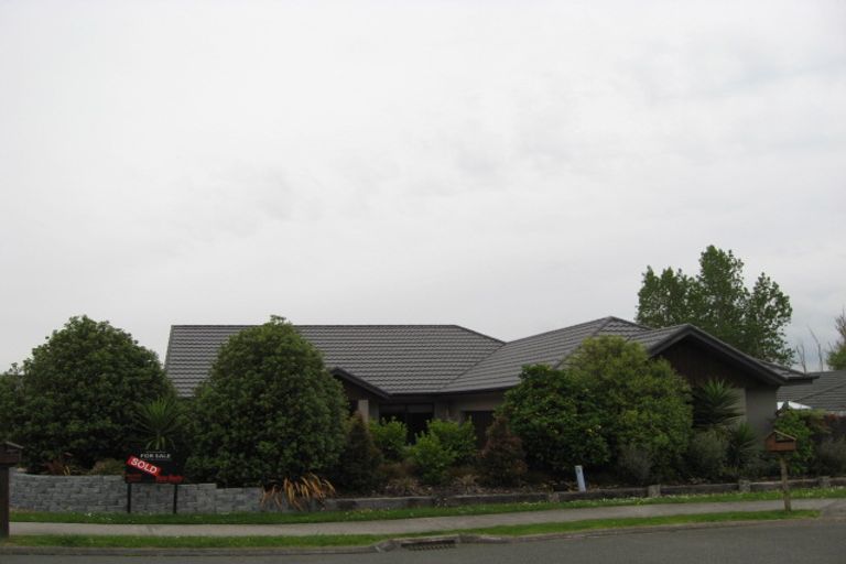 Photo of property in 5 Grassfield Place, Waimauku, 0812