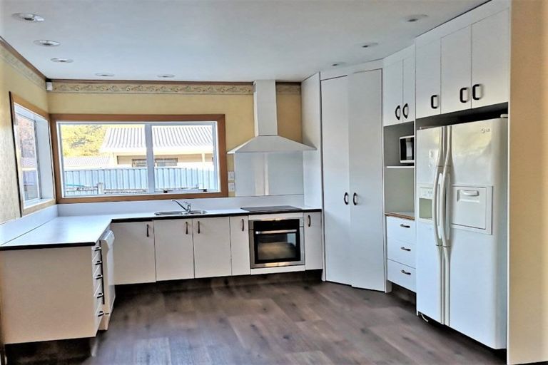 Photo of property in 1118 Fergusson Drive, Clouston Park, Upper Hutt, 5018