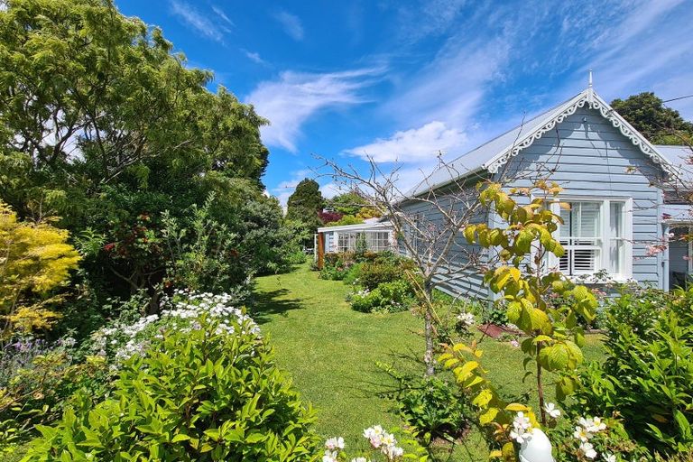 Photo of property in 230 Watt Street, Coromandel, 3506