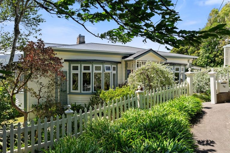 Photo of property in 16 Margaret Street, Wadestown, Wellington, 6012