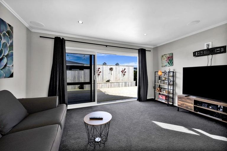 Photo of property in 2 Maire Street, Hawera, 4610