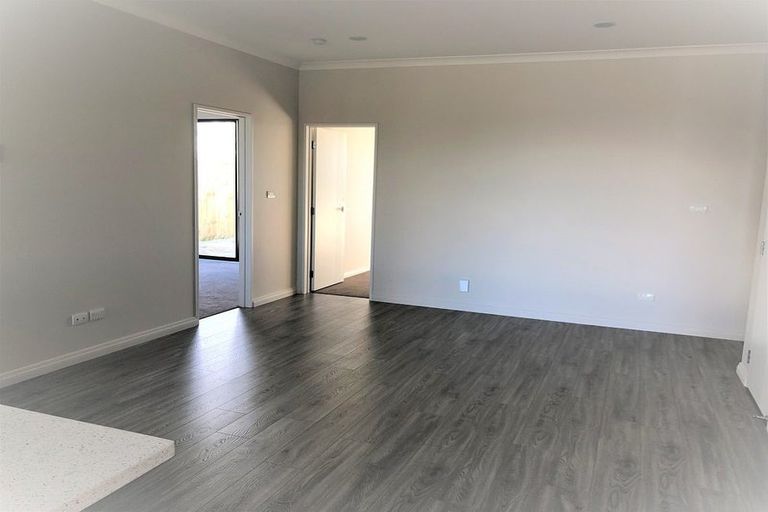 Photo of property in 23 Sapwood Crescent, Takanini, 2110