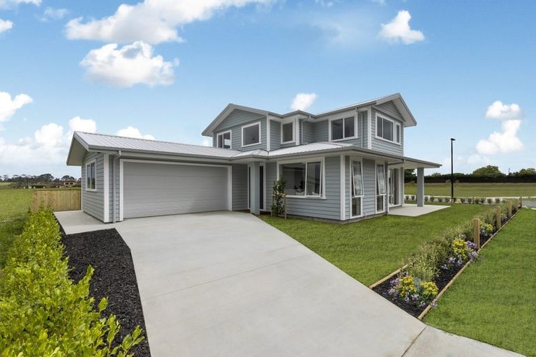 Photo of property in 35 Hayfield Way, Karaka, Papakura, 2113
