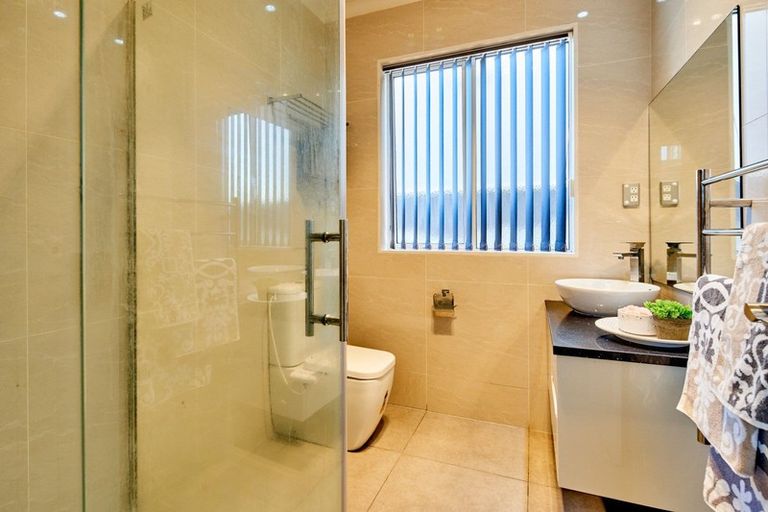 Photo of property in 3 Ludlam Crescent, Woburn, Lower Hutt, 5010