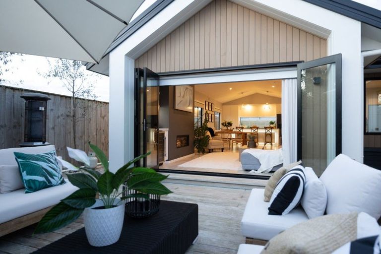 Photo of property in 110a Fitzroy Street, Terrace End, Palmerston North, 4410