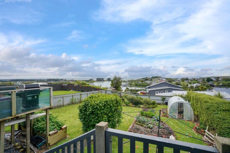 Photo of property in 23 Osborne Street, Riverton/aparima, Riverton, 9822