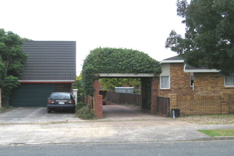 Photo of property in 13 Renoir Street, West Harbour, Auckland, 0618