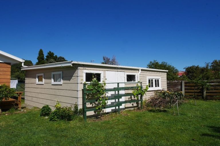 Photo of property in 43 Manawa Avenue, Raumati Beach, Paraparaumu, 5032